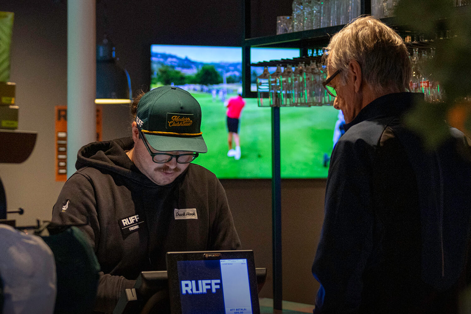 Blog_how_to_build_the_best_indoor_golf_business_Image4